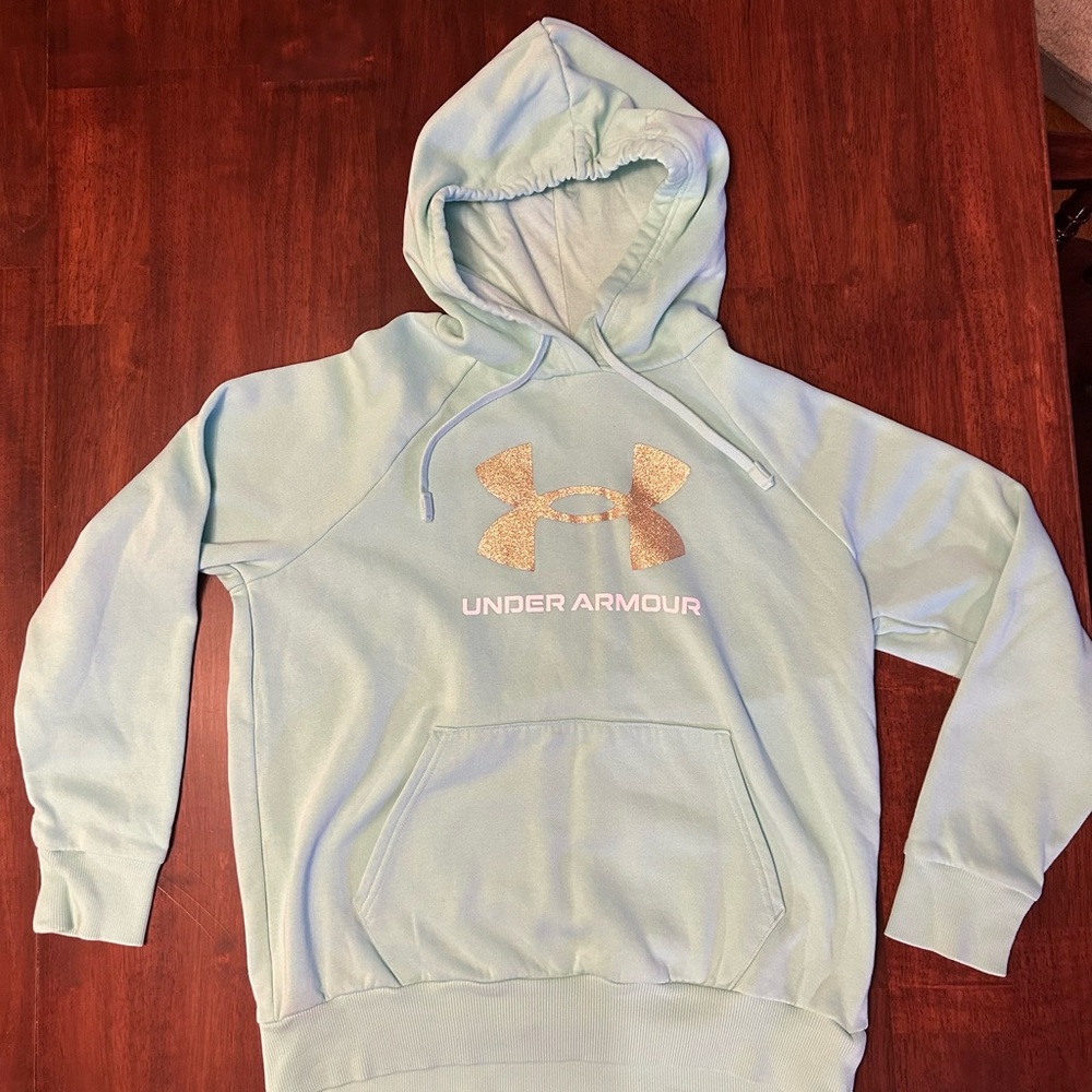 Under armour women’s, Small EUC